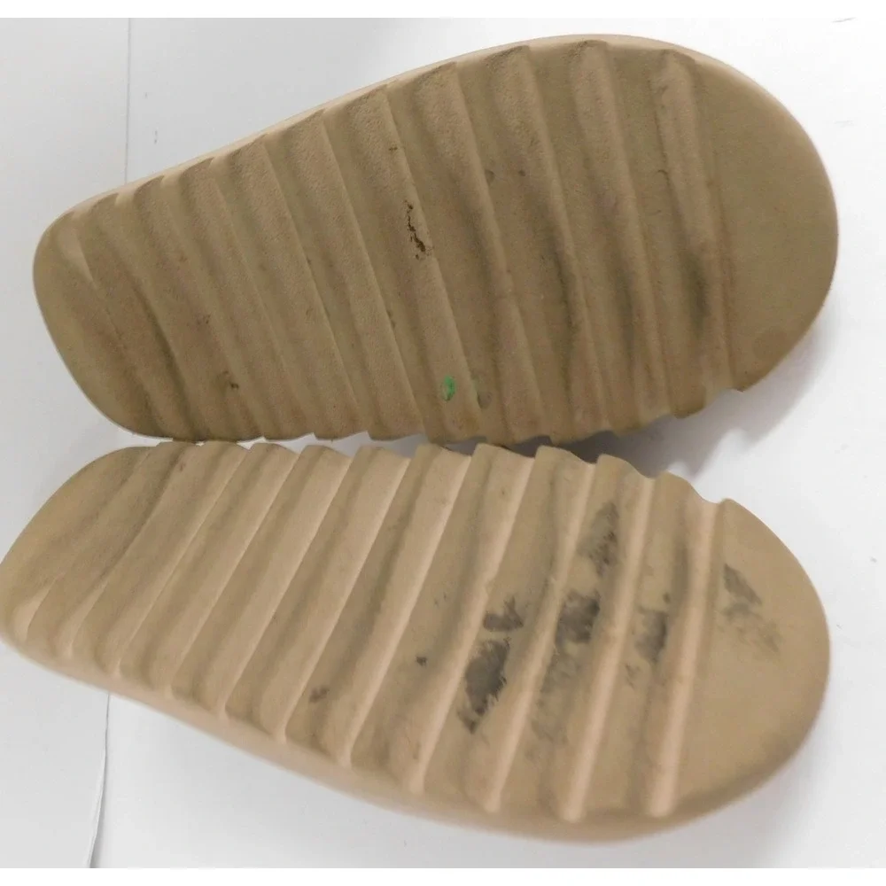 adidas Yeezy Slide Beige Men's US 9 Slip-On Comfort Sandals